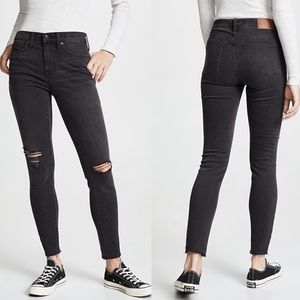 Madewell 9” High Rise Distressed Ripped Knee Raw Hem Ankle Length Jeans Size 26